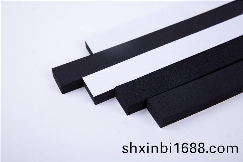 CR減震(zhen)保(bao)溫(wen)條