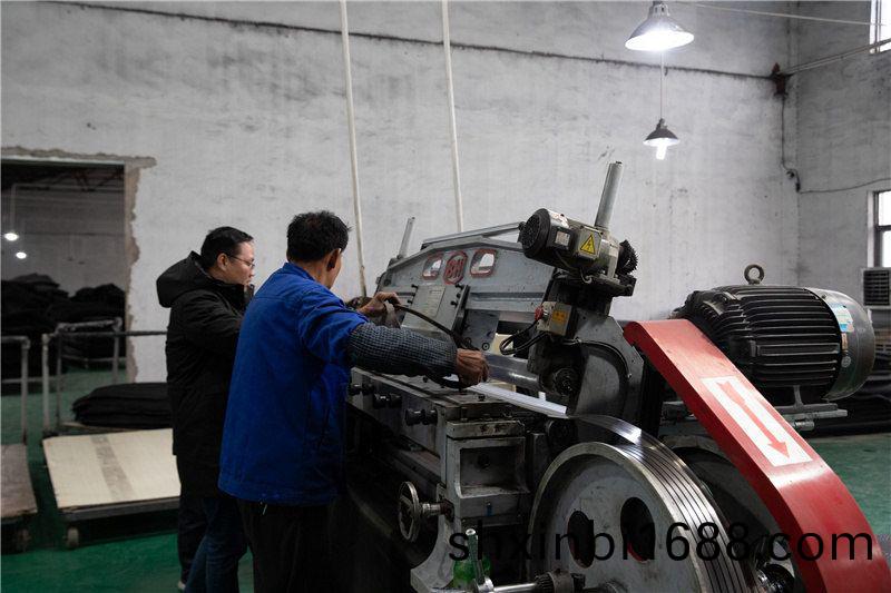 加(jia)工現(xian)場(chang)